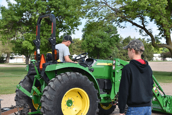 Tractor Safety Training Starts May 30th, Nebraska Extension Acreage Insights May 2017. http://acreage.unl.edu/enews-may-2017
